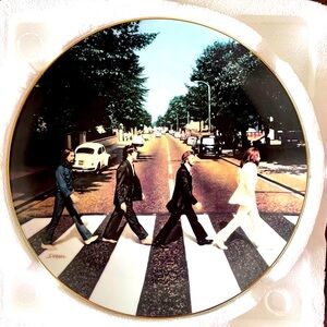 Abbey Road Plate The Beatles 1967-1970 Diane Sivavec 5. Delphi in Box